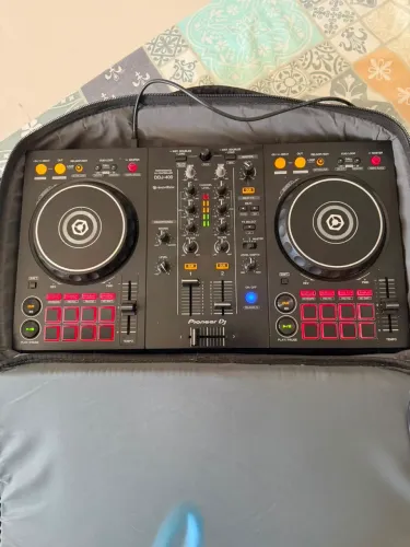 ? Pioneer DJ DDJ-400 + MacBook + Licença rekordbox