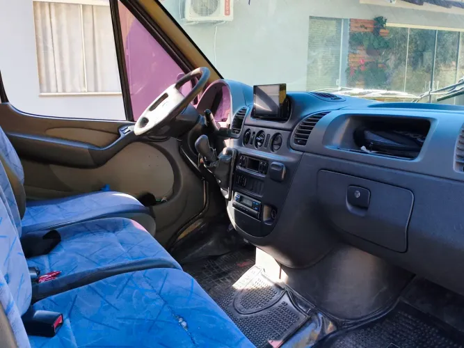 Mercedes-Benz Sprinter 413 Van Luxo 2.2 16 E 20L Dies 2010
