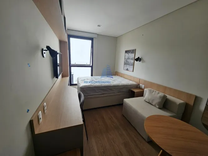 Studio Pronto Mobiliado e Decorado, com 1 vaga de garagem - Trindade, Florianópolis/SC