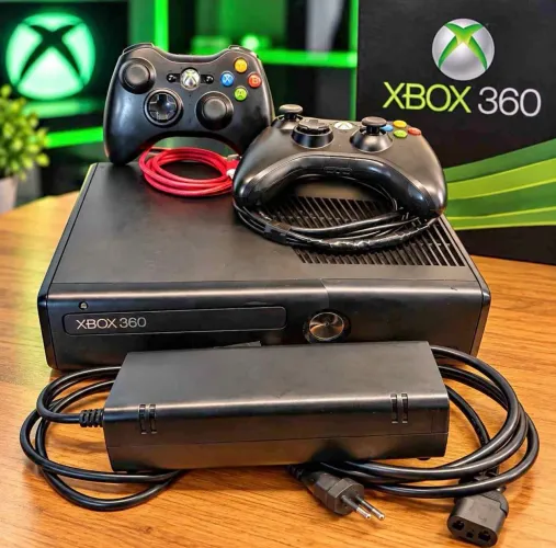 Xbox 360 Slim desbloqueado com 111 jogos 
