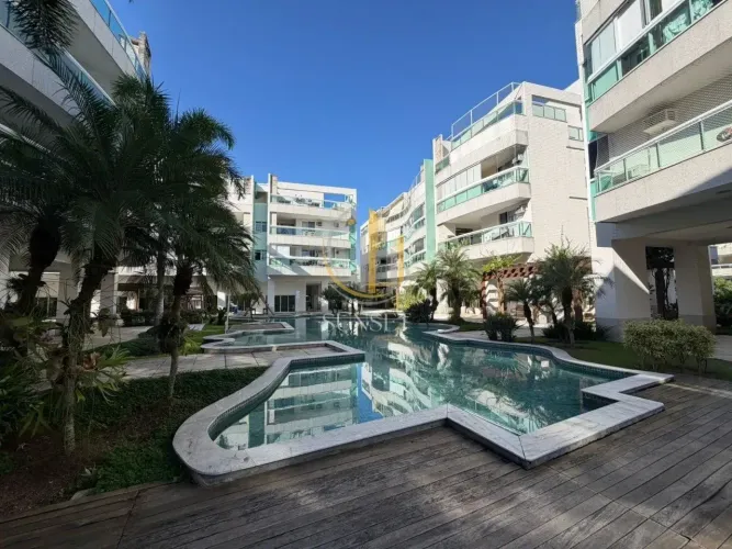 Cobertura para venda com 4 quartos em Recreio dos Bandeirantes com 200m²