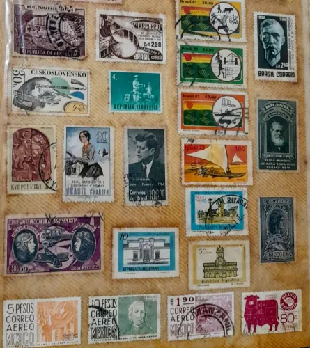 Coleção de Álbuns Filatelica