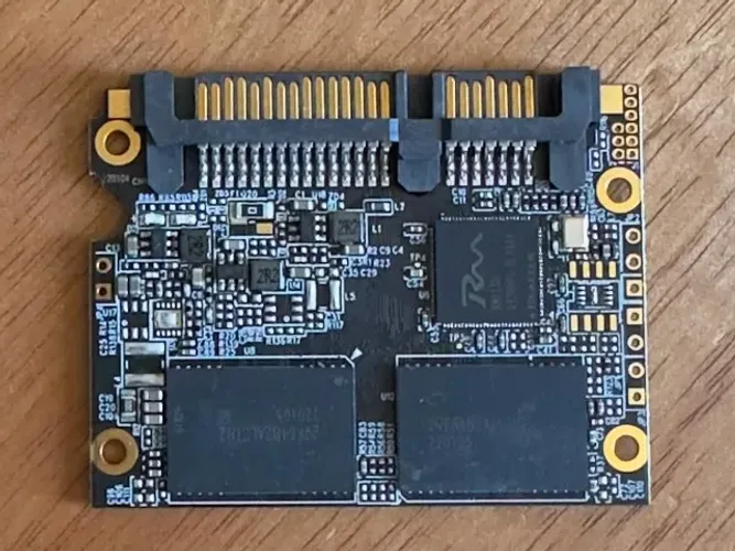 SSD SATA 2,5? - 240GB