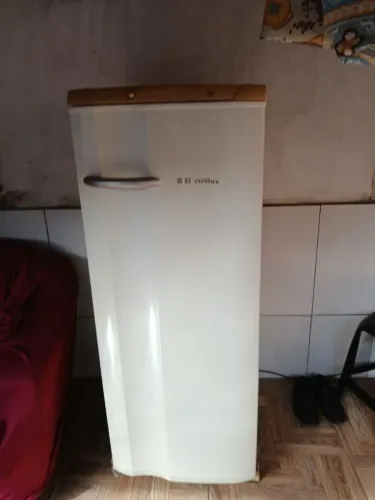 Vende-se geladeira em ótimo estado