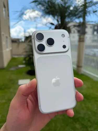 iPhone 17 pro 256gb silver