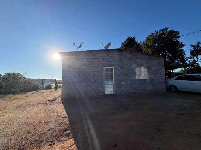 Chácara com duas casas em Piedade - SP