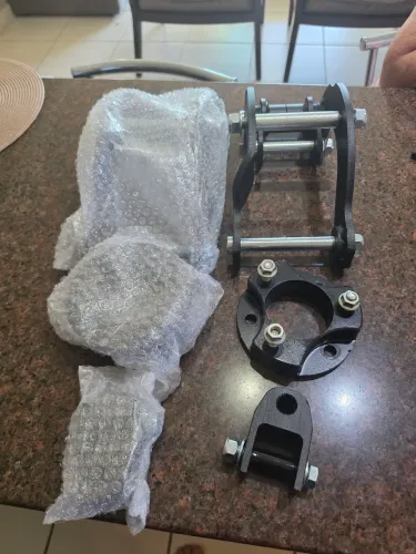 Kit lift 2" para L200 2026, frontier, hilux e s10