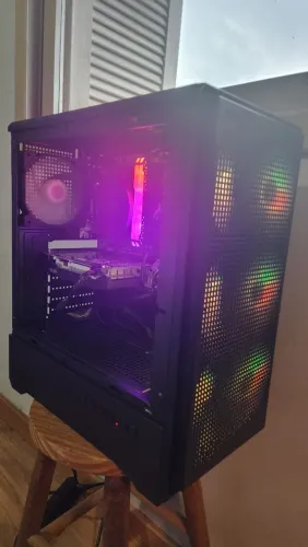 Computador gamer e para trabalho.