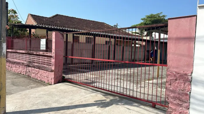 Terreno à venda, 334 m² por R$ 650.000,00 - Centro - Macaé/RJ