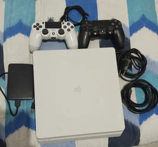 PS4 slim desbloqueado de 1tb 