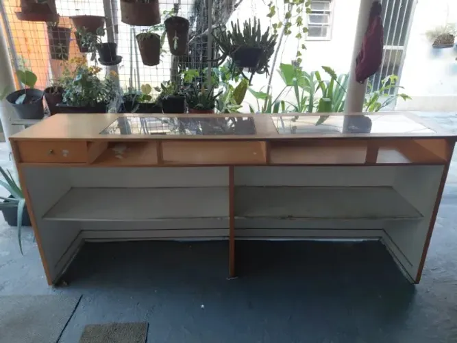 Mesa de Madeira 2 Metros