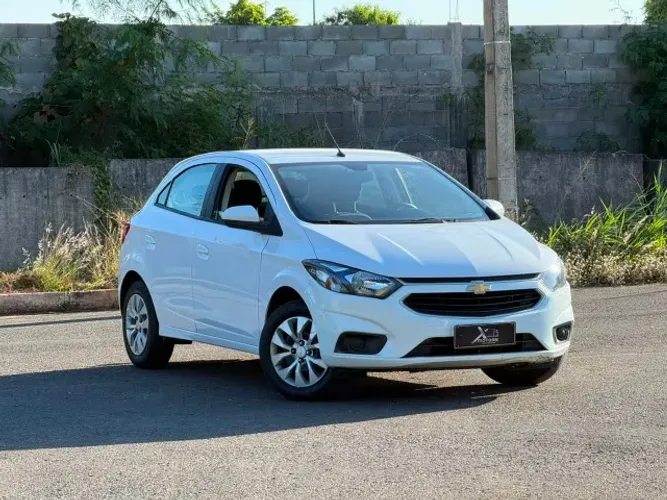 Chevrolet Onix Hatch LT 1.4 8V Flex Mec. 4P 2017