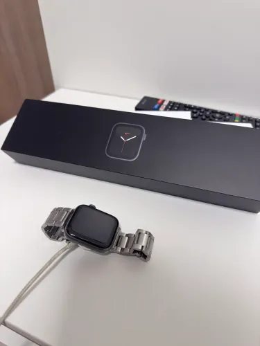 Apple Watch 5 Nike  44 mm 