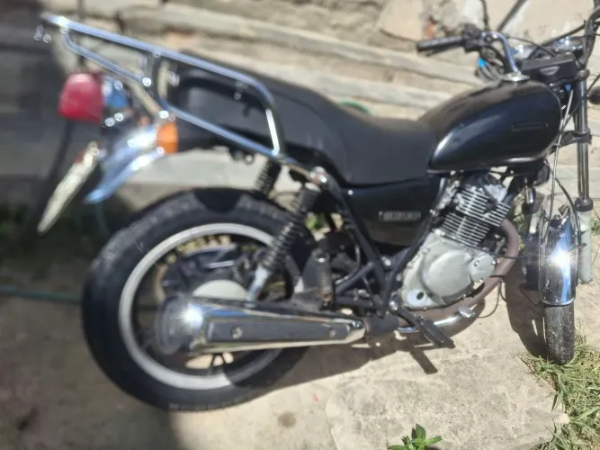 Intruder 125
