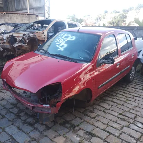 Sucata Clio 2007 1.6 16v para retirada de peças 