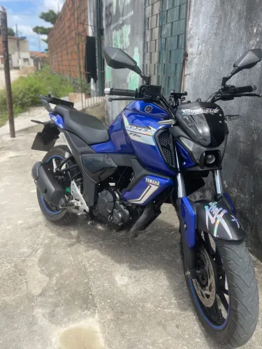 Fz 15