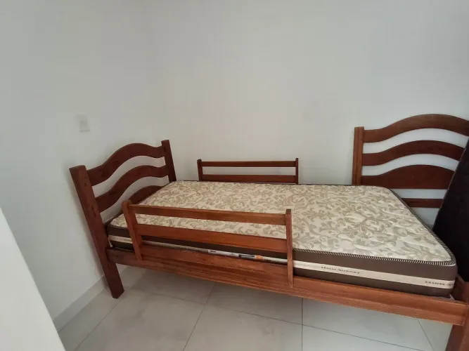 Vende se duas cama