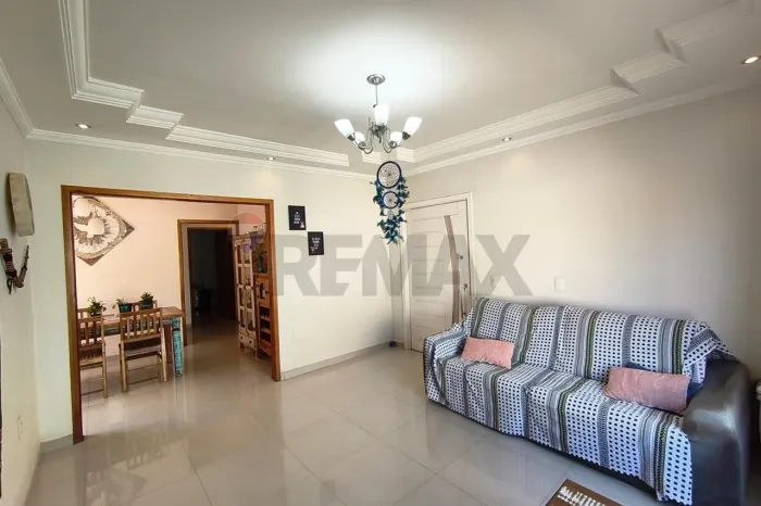 Casa à Venda com 3 quartos no Parque Bom Retiro em Paulínia -SP