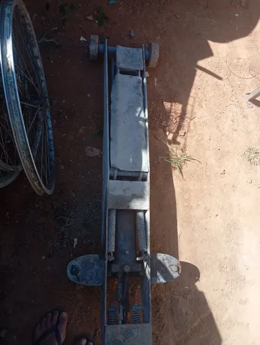 Vende se um macaco jacaré hidráulico 