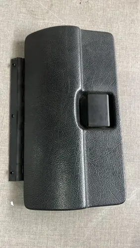 Tampa porta luvas kadett com fechadura