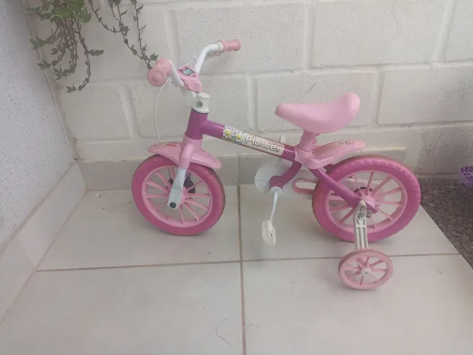 Bicicleta infantil feminina
