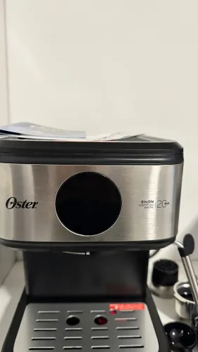 Cafeteira Oster Espresso digital 127V
