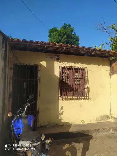 Vendo ou troco casa por uma mais eu dando volta