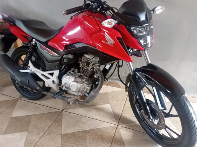 Moto sem detalhe.