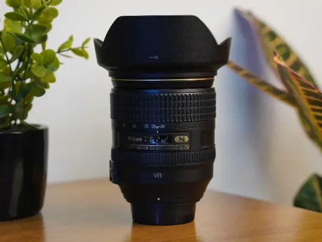 Lente 24-120mm F4 - VR (estabilzador funcionando) - Muito nova!