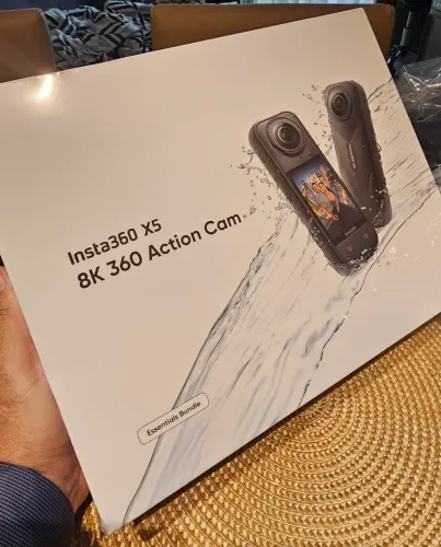 Camera 360° Insta360 X5 8k30fps Essentials Bundle Original. Lacrada, na Caixa