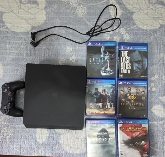 PlayStation 4 + controles + jogos