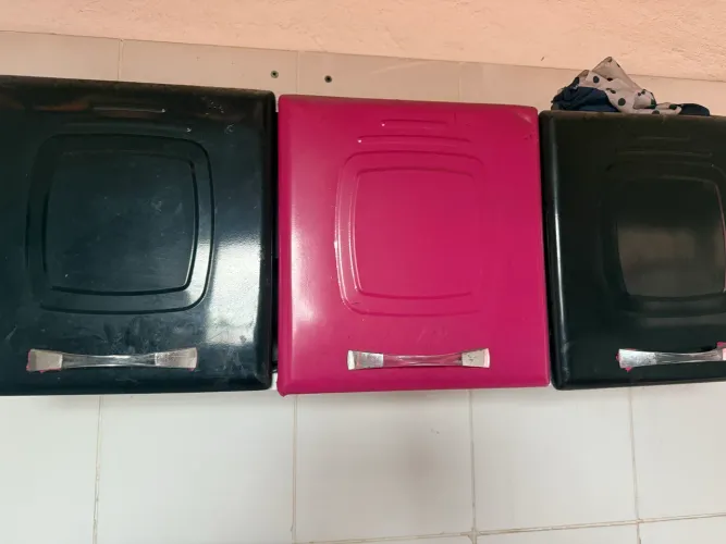 Armário de parede usado