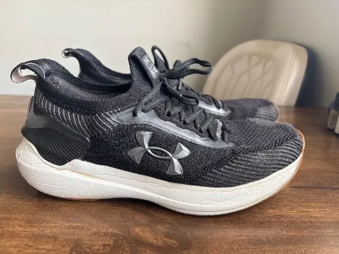 Tênis Under Armour