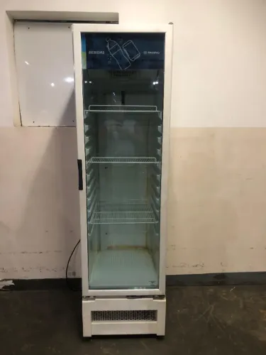 Freezer expositor vertical Metalfrio 