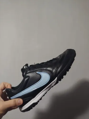 Chuteira Nike Tiempo Ligera PRO TF 42