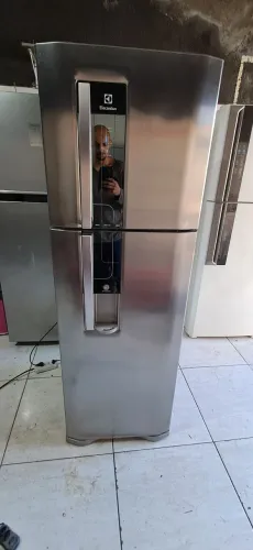 Geladeira Electrolux dw42x inox frost free 380L com 3 meses de garantia 