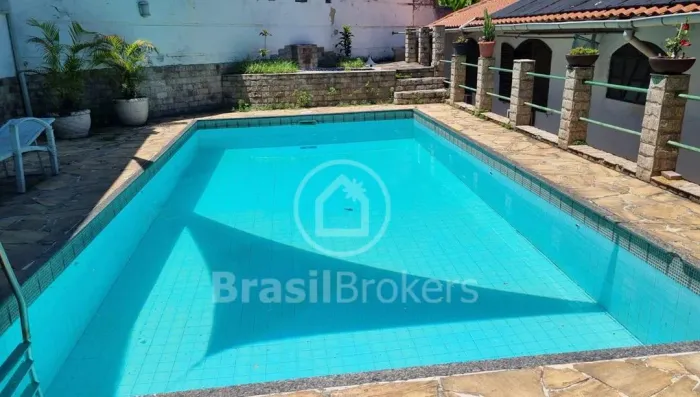 Casa de Condomínio à venda com 259,00m² e 5 quartos em Jacarepaguá, Rio de Janeiro - rj