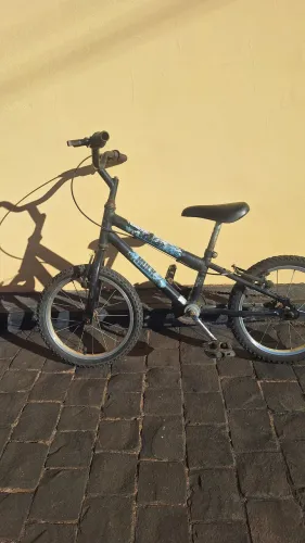 Vendo bicicleta infantil aro 16