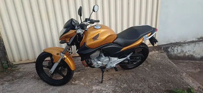 CB 300r