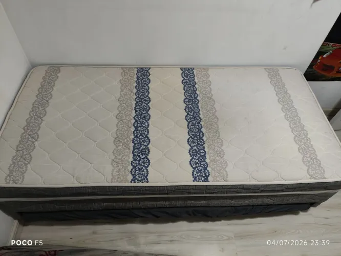 Cama box com cama auxiliar 