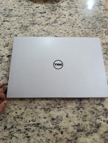 Notebook Dell Inspiron 15 (Série 3000) - Tela 15.6" 