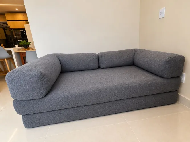 Sofá-cama novinho estilo sofá na caixa.