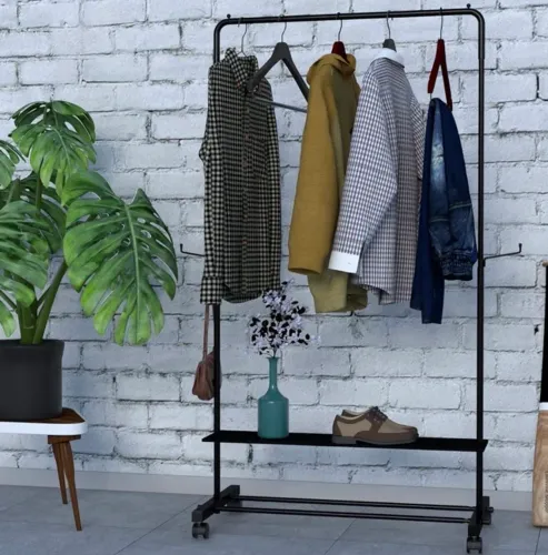 Arara de Roupas em Aço com Sapateira e Rodinhas - Preta