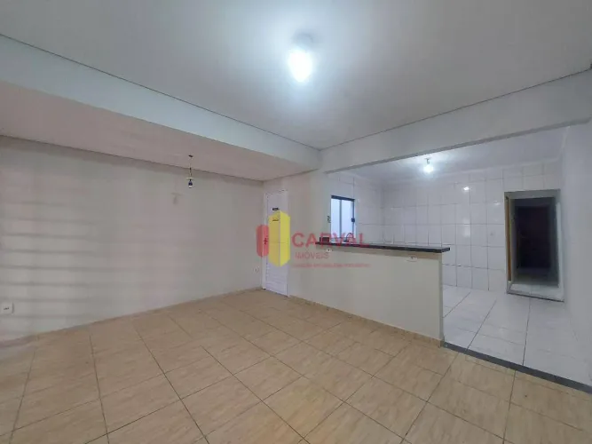 Casa com 3 dormitórios para alugar, 100 m² por R$ 2.000,00/mês - Jardim Marajoara - Pedrei