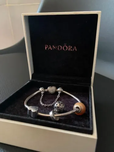 PULSEIRA PANDORA ORIGINAL | PRATA E ROSE | FECHO CORAÇÃO CRAVEJADO (Sempre Em Meu Coração)