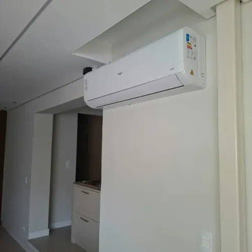 Ar Condicionado Split Elgin Eco Inverter II 24.000 BTUs Quente/Frio 220V + Wi-Fi (Com Nota