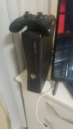 Xbox 360 Slim desbloqueado
