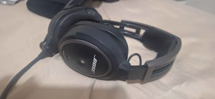 Fone Bose A20 Aviation Headset 6-pin Lemo Aeronáutico e P2 (Usado) (LEIA DESCRIÇÃO)