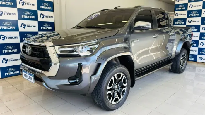 Toyota Hilux CD SRX Plus 4X4 2.8 TDI Die. Aut. 2024