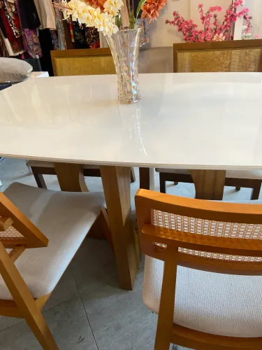 Mesa em madeira, vidro e Laca